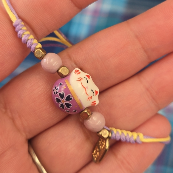 🍒🍒 Lilac & Yellow Handmade Lucky Cat Charm Bracelet - Picture 4 of 4